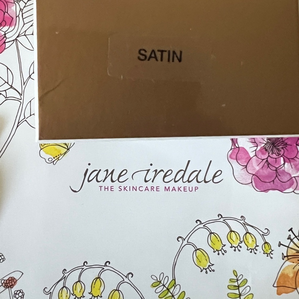SATIN Jane Iredale Amazing Base Loose Mineral Powder SPF 20